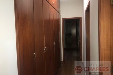Casa &agrave; venda - 204m&sup2; - Centro