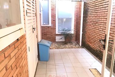 Casa &agrave; venda - 180m&sup2; - Centro