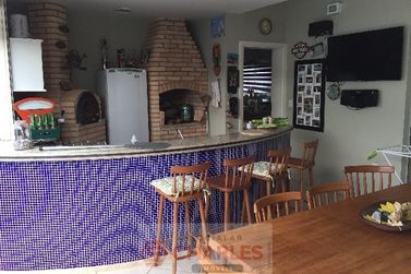 Casa &agrave; venda - 10m&sup2; - Centro