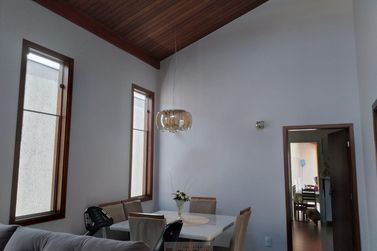 Casa &agrave; venda - 188m&sup2; - Centro