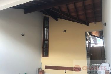 Casa &agrave; venda - 204m&sup2; - Centro