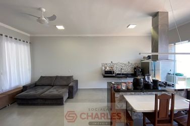 Casa &agrave; venda - 98m&sup2; - Centro
