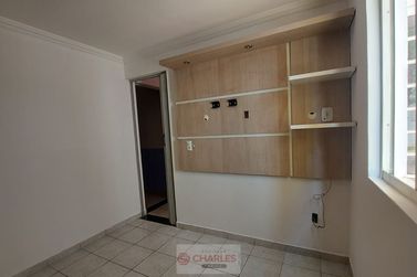 Apartamento &agrave; venda - 48m&sup2; - Centro