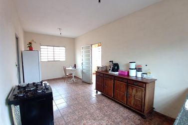 Casa &agrave; venda - 132m&sup2; - Centro