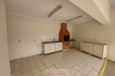 Casa para alugar - 231m&sup2; - Centro