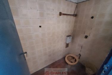 Sal&atilde;o Comercial para alugar - 407m&sup2; - Centro
