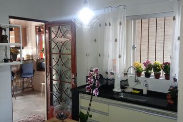 Casa &agrave; venda - 142m&sup2; - Centro