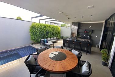 Casa &agrave; venda - 166m&sup2; - Centro