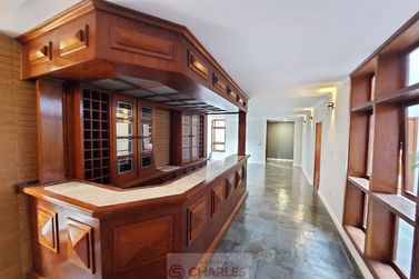 Casa &agrave; venda - 547m&sup2; - Centro