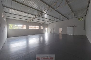Sal&atilde;o Comercial para alugar - 250m&sup2; - Centro