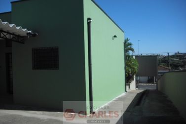 Sala Comercial &agrave; venda - 670m&sup2; - Centro