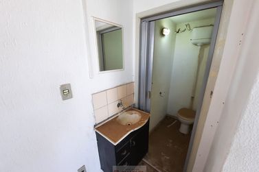 Sal&atilde;o Comercial para alugar - 20m&sup2; - Centro