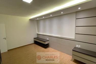 Casa &agrave; venda - 400m&sup2; - Centro