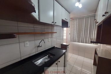 Apartamento &agrave; venda - 48m&sup2; - Centro