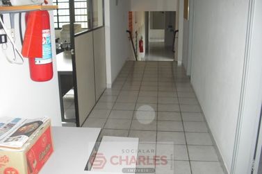 Sala Comercial &agrave; venda - 670m&sup2; - Centro