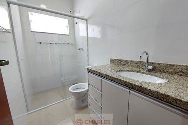 Casa para alugar - 165m&sup2; - Centro