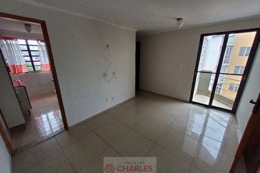 Apartamento para alugar - 48m&sup2; - Centro