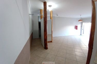 Sal&atilde;o Comercial para alugar - 70m&sup2; - Centro