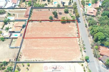 S&iacute;tio &agrave; venda - 10m&sup2; - Centro