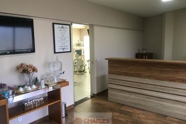 Sala Comercial &agrave; venda - 160m&sup2; - Centro