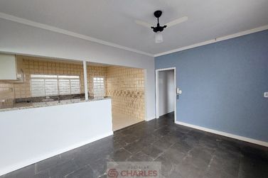 Casa para alugar - 173m&sup2; - Centro