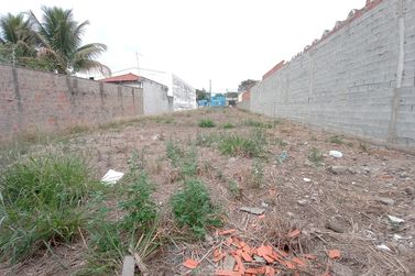 Terreno &agrave; venda - 10m&sup2; - Centro