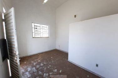 Sal&atilde;o Comercial para alugar - 20m&sup2; - Centro