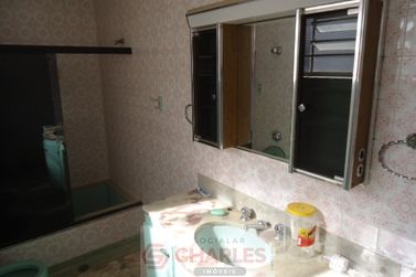 Casa &agrave; venda - 260m&sup2; - Centro