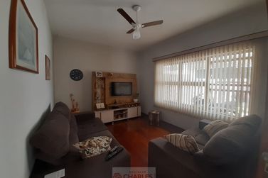 Casa &agrave; venda - 121m&sup2; - Centro