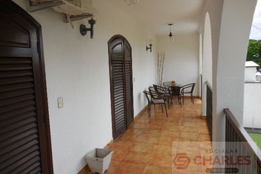 Casa &agrave; venda - 335m&sup2; - Centro