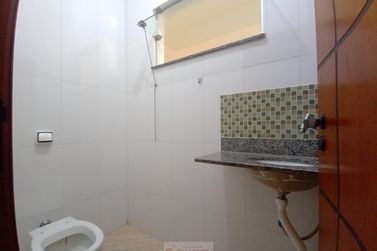 Sal&atilde;o Comercial para alugar - 35m&sup2; - Centro