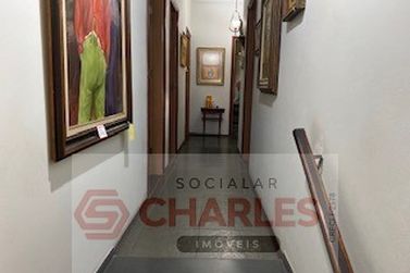 Casa &agrave; venda - 360m&sup2; - Centro