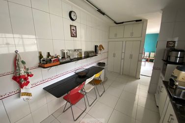 Casa &agrave; venda - 276m&sup2; - Centro