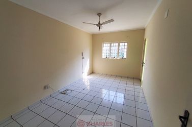 Casa &agrave; venda - 82m&sup2; - Centro