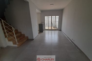 Casa &agrave; venda - 105m&sup2; - Centro