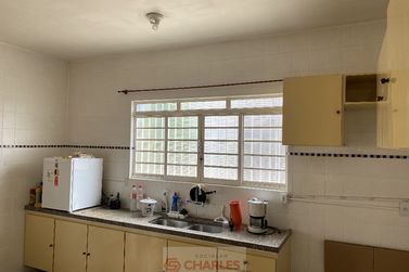 Casa &agrave; venda - 238m&sup2; - Centro