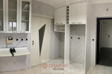 Apartamento &agrave; venda - 165m&sup2; - Centro