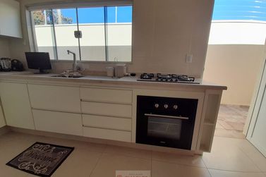 Casa &agrave; venda - 128m&sup2; - Centro