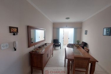 Casa &agrave; venda - 200m&sup2; - Centro