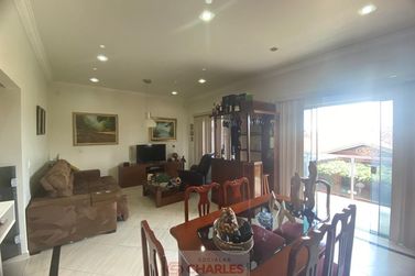 Casa &agrave; venda - 158m&sup2; - Centro