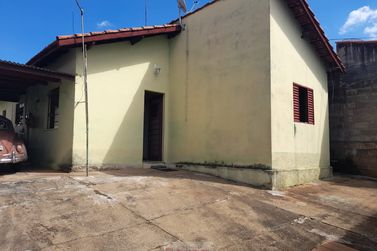Casa &agrave; venda - 111m&sup2; - Centro