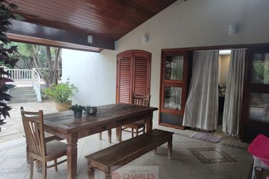 Casa &agrave; venda - 414m&sup2; - Centro