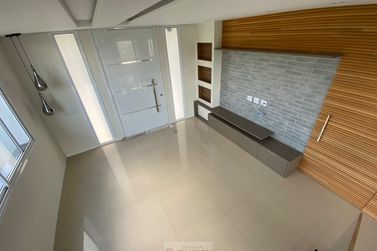 Casa &agrave; venda - 245m&sup2; - Centro