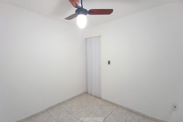 Apartamento para alugar - 48m&sup2; - Centro