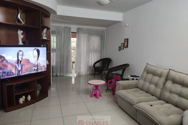 Casa &agrave; venda - 414m&sup2; - Centro
