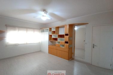 Casa &agrave; venda - 600m&sup2; - Centro