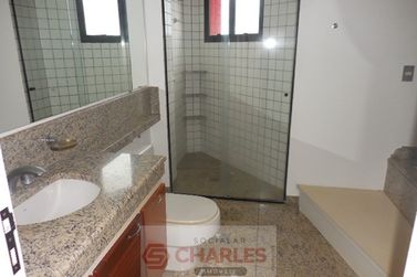 Apartamento &agrave; venda - 180m&sup2; - Centro