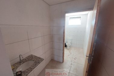 Sal&atilde;o Comercial para alugar - 604m&sup2; - Centro