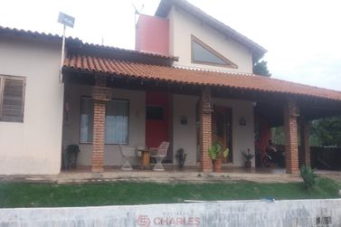 S&iacute;tio &agrave; venda - 450m&sup2; - Centro
