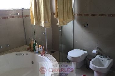 Casa &agrave; venda - 10m&sup2; - Centro